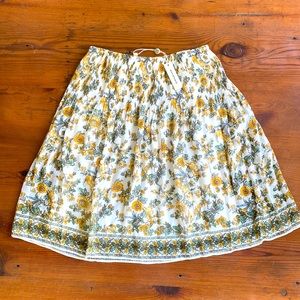 Max Studio / Pleated skirt/ Smocking at waist / Attached Slip /NWT